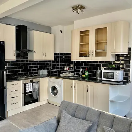 Comfortable Flat In Stokes Croft 브리스틀